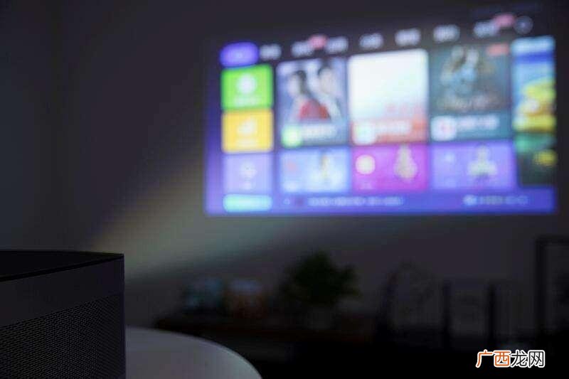 智能投影仪哪个品牌值得买 什么牌子的投影仪好家用的