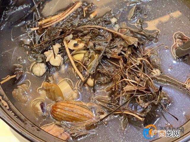 猪身上的奇妙部位之猪小肚 用它煲汤超级美味 但一般人受不了它