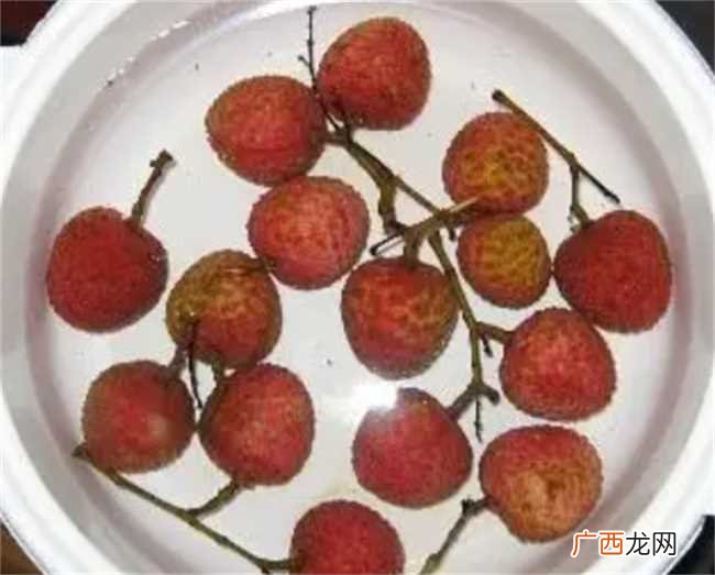 新鲜的荔枝没冰箱怎么保存 荔枝怎么保存时间长一点没有冰箱