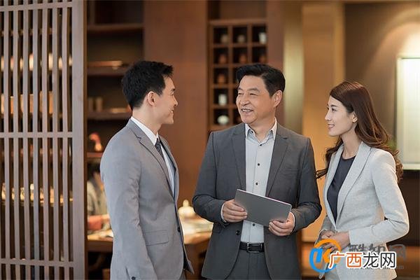 明明把工作都做完了 却被老板批评做事不认真 这4点你明白吗