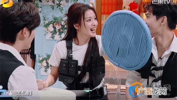 杨洋和王楚然玩游戏时十指紧扣 杨洋王楚然_酷知科普