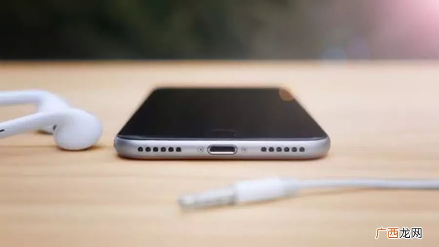 解答耳机接口是什么型号 iPhone 14有耳机接口吗