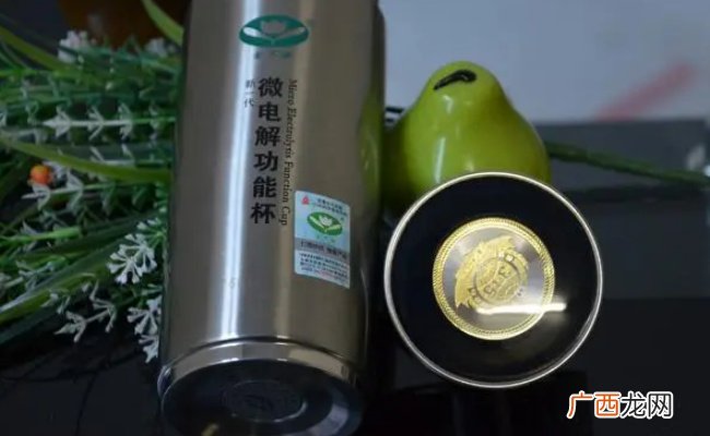 日用品被贴上“高科技”标签 专家：“保健神器”不治病反致病