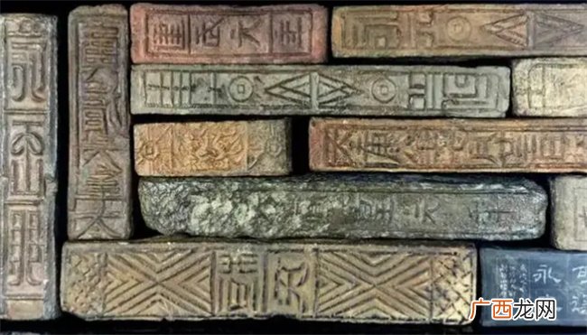 至今所见最早的砖在哪里发现的 最早的砖是什么砖