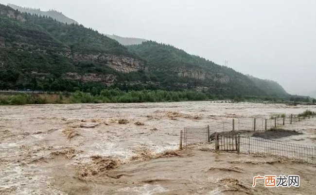 汛期关闭景区是“小题大做”吗