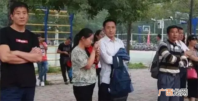 为何父母都不愿意孩子去远地方上大学 爱之深的同时 也要计之远