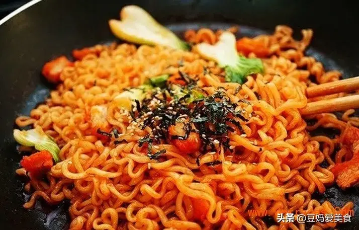 里面没有火鸡为什么受欢迎 火鸡面为什么叫火鸡面
