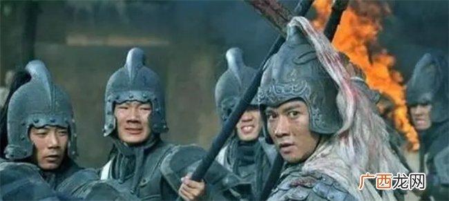 刘备临死前为何把兵权交给李严 不给诸葛亮 这才是刘备高明之处