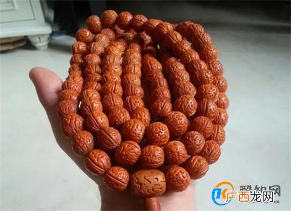 文玩能盘不能戴到底是因为啥 真的是这样么