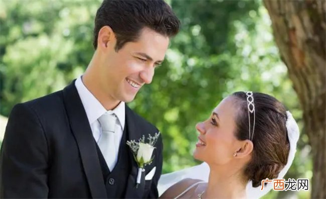 命理学中如何细致分析命主的婚姻吉凶与事业好坏