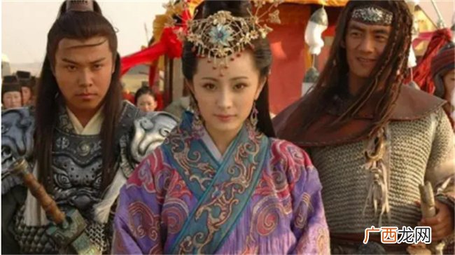 王昭君哭求回国 汉元帝四个字让其绝望 最终心灰意冷自尽而亡