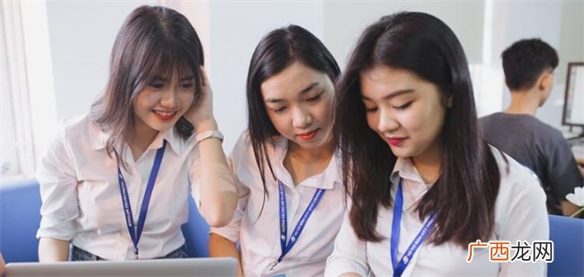 孩子在大学没有朋友怎么办 孩子在学校没朋友怎么办