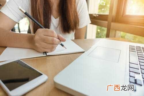 梦见自己的女儿高考成绩不好 梦见女儿高考成绩很差
