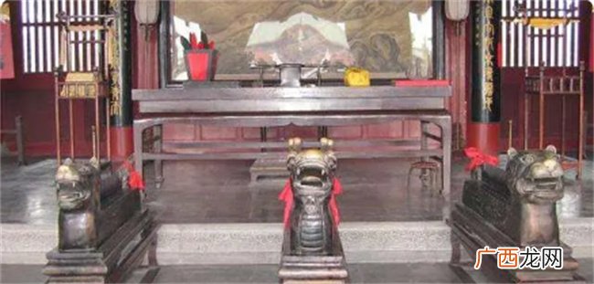 历史上著名的四大兵器 据说能上打昏君 下斩奸臣