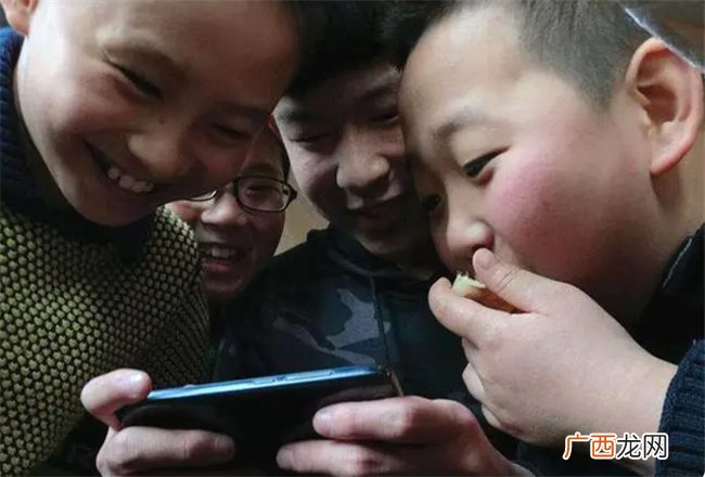 一天游戏10小时 孩子沉迷游戏怎么办