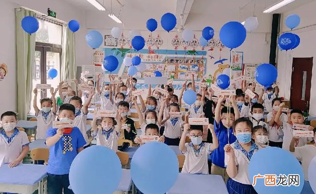 ?家长投诉开学仪式感引起了哪些热议