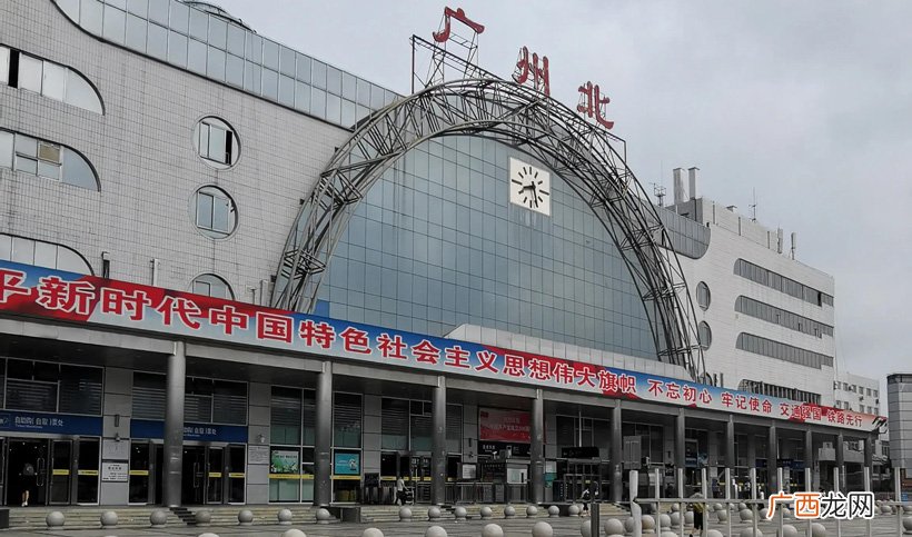 广州北站距离白云机场很近 白云机场离哪个高铁站近
