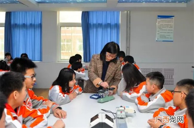 高中免费教育真来了 新学期开学在即 又有一地发布免学费通知