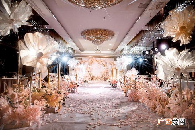 婚庆包括的服务项目 婚庆公司提供哪些服务和物品