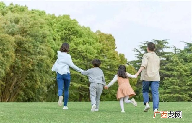 有格局的父母 早已帮孩子做好了3个人生课题：享受 无聊 松弛