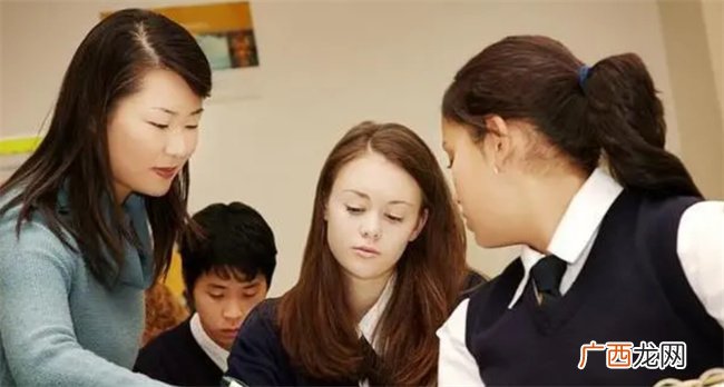 把女儿“卷”成“好学生” 是我这辈子最愚蠢的决定……