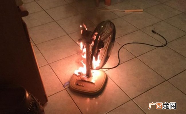 ?用驱蚊烟雾后开电扇瞬间爆燃 要如何预防类似事故的发生呢