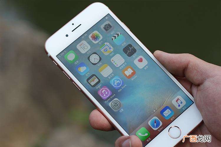 iphone前置为什么脸歪嘴斜 苹果前置脸歪是真的吗