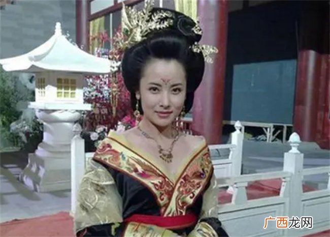有武则天的野心 却没有武则天的本事 又贪又蠢的女人