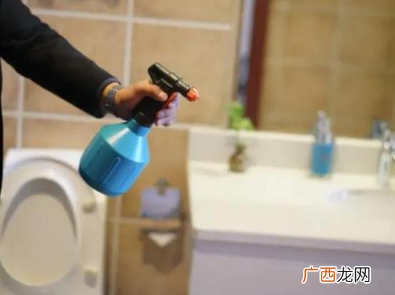 卫生间臭气最有效的解决办法 洗手间臭味大怎么处理