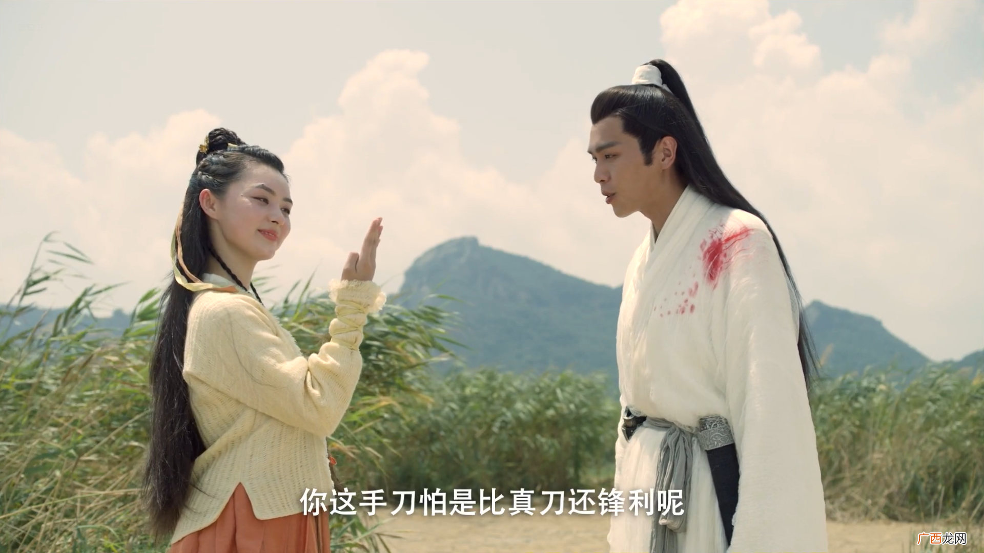 呵呵姑娘为何对徐凤年下手 黄龙士为什么要杀徐凤年