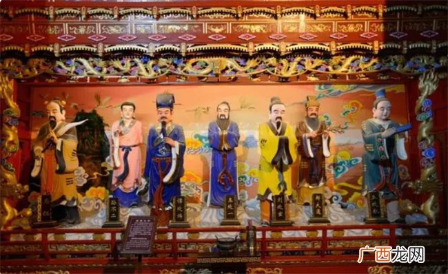 八字命理学中古代伟人的命造都有哪些特点与诀窍