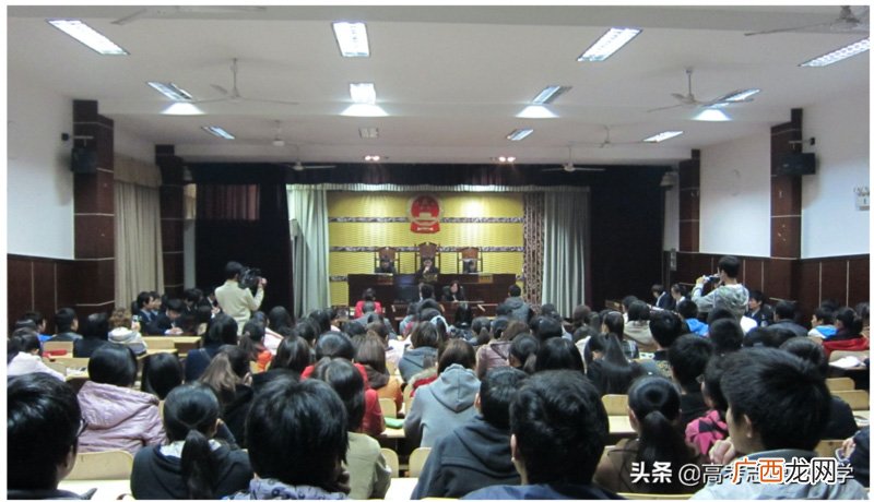 女孩学什么专业前景好好就业 冷门专业排名前十名