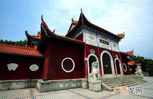 梦见庙堂是什么预兆 梦见庙堂是什么意思