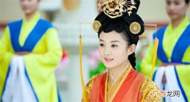世上竟有女太监 阉割过程极度血腥 胆小不要看