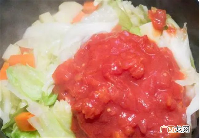 “减肥蔬菜汤”低热量白天吃多了晚上喝一碗美味又掉秤