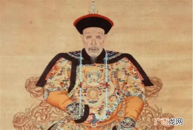 和珅被嘉庆赐死 他拿出乾隆给的保命诏书里面只有三个字