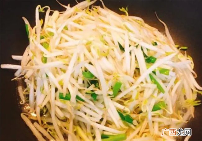 在家做蒜香豆芽菜 清脆爽口蒜香浓郁 没有添加剂吃着放心