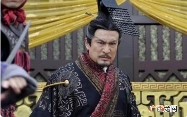 嬴政为何要把寡人改成朕 学者：把朕字拆开 就明白了