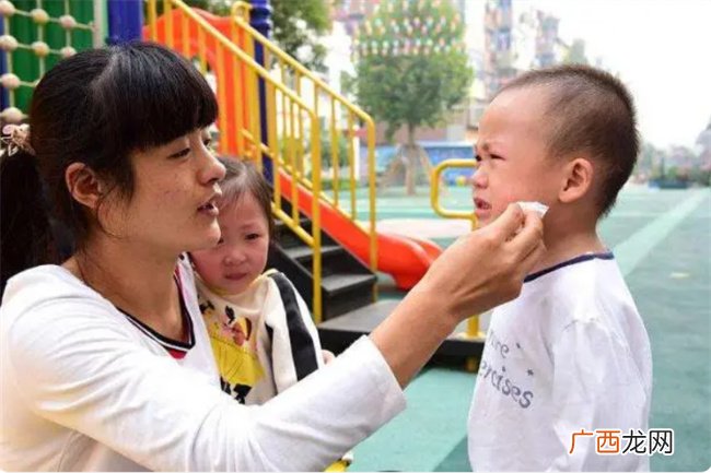 幼儿园放学后 家长和孩子沟通有妙招 才能让孩子爱上学