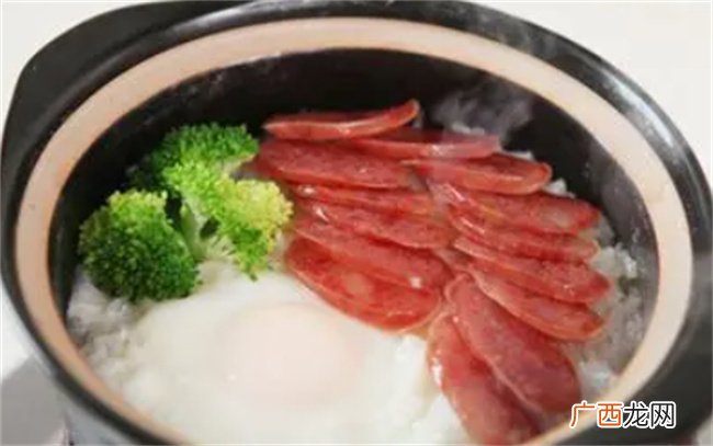 大厨教我的香肠煲仔饭的做法 好吃到没朋友 在家简单易做