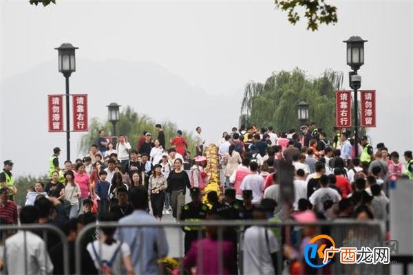 超黄金周在即 如何更好释放旅游消费潜力 引发热潮_酷知科普