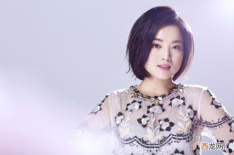 与富商老公离婚再嫁小8岁的老公 歌手白雪个人资料简介