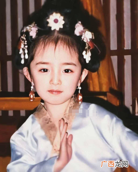 吃瓜群众惊叹是这么回事 俞灏明烧伤时的女朋友是谁