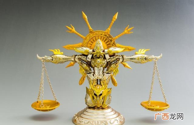 12件金色战神衣拥有者是谁 12件金色战神衣拥有者