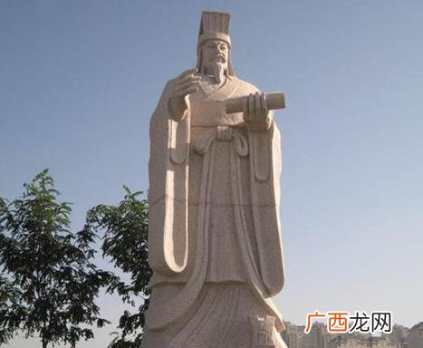 西汉董仲舒强调以什么治国理念为核心