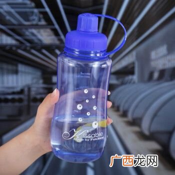 1000ml空水杯可以带上飞机吗