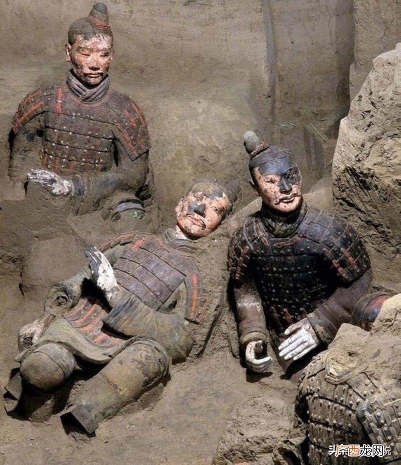 秦始皇陵兵马俑的简介与历史 秦始皇陵兵马俑简介