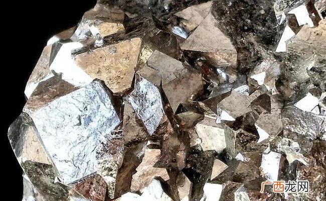 ?以产地命名 又一新矿物被中国科学家发现了吗