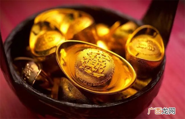 八字中偏财格对命主一生的财富与感情都有哪些影响