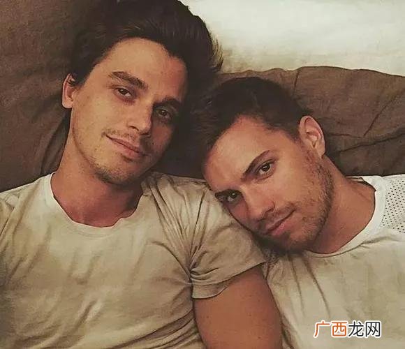 说一个女人正式出柜的心理成因 女生说自己出柜是什么意思